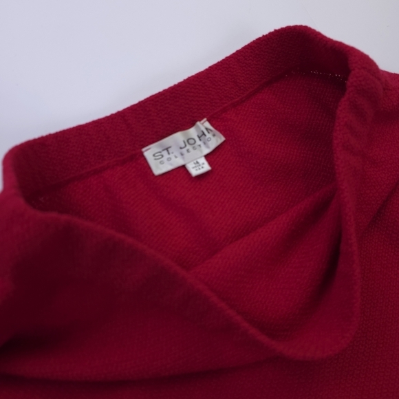 St. John Elegant Red Knit Women's Skirt Sz 14 - Picture 3 of 11